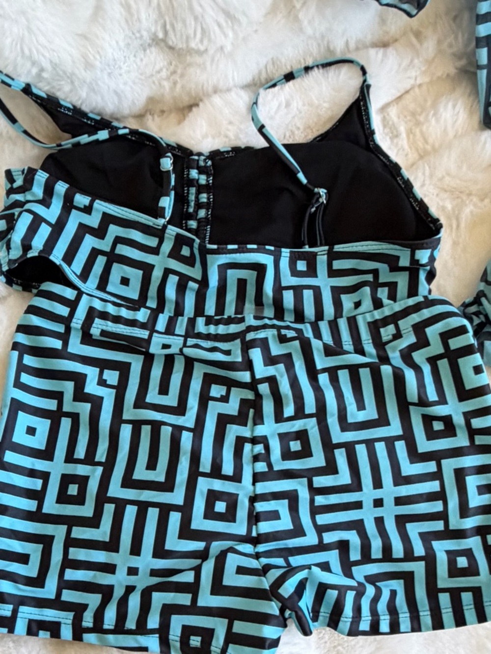 Geometric Aqua and Black 3 Piece Set - Picture 2 of 13